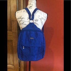 baggallini excursion travel sling